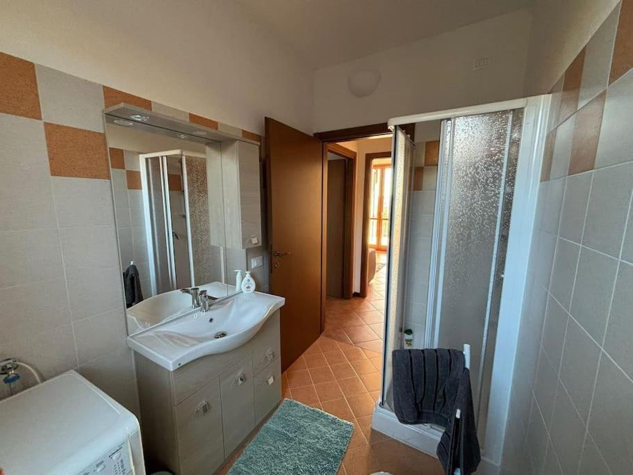 Casa Al Poggio Apartment Castana  Luaran gambar